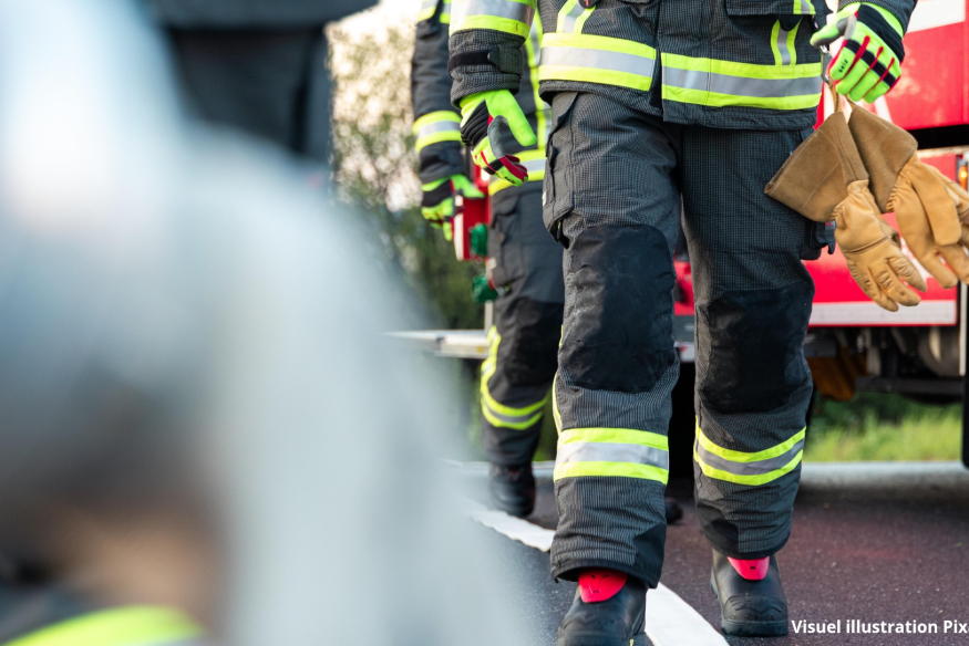 Touchay : un important incendie détruit 25 hectares, 44 personnes évacuées